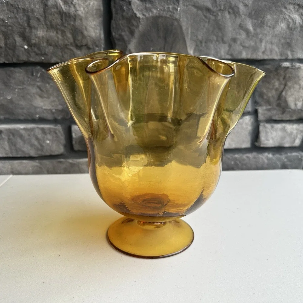Vintage Fenton Glass Vase Thumbprint Handkerchief Colonial Amber 8.5